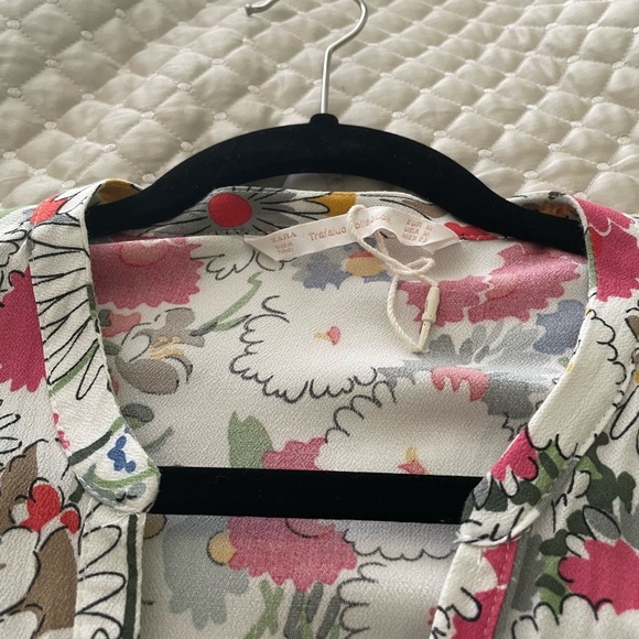 Zara Flowery Top - Picture 2 of 4